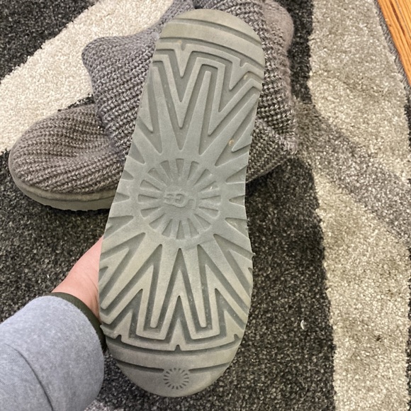 Womens Ugg sweater boots - Picture 6 of 6